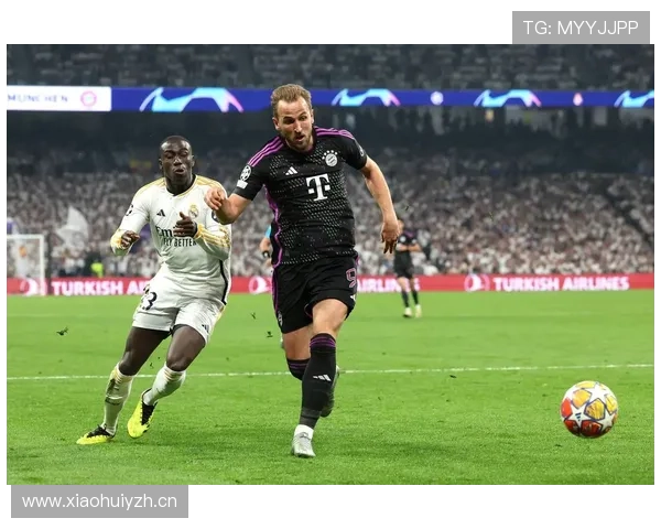 拜仁防线问题持续暴露：近期表现波动，对赛季竞争格局带来变化