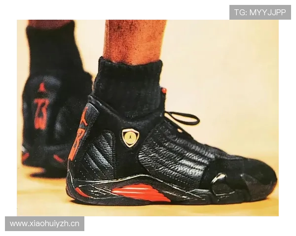 看到迈克尔·乔丹客厅那一墙球鞋，我再也不好意思说自己有收藏了